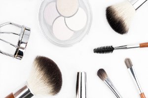 kosmetika, péče o pleť, cvičení, make-up