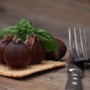 Jedlé kaštany nejen úžasně voní a chutnají, ale také chrání před nemocemi