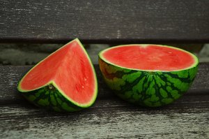 přírodní masky na obličej, meloun, banán, hydratace pleti, vitaminy