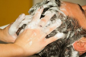 péče o vlasy, šampon na vlasy, silikony